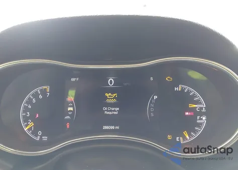 2015 Jeep Grand Cherokee Limited z USA, uszkodzony, nr VIN 1C4RJFBG8FC859961